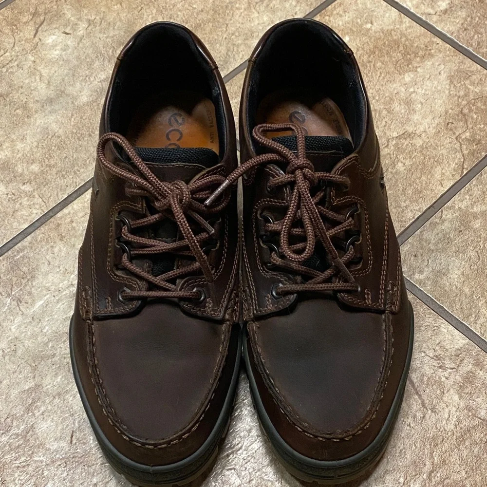 Ecco Men's Rich Brown Leather Hiking /Track Shoes 44 Goretex Breathable
